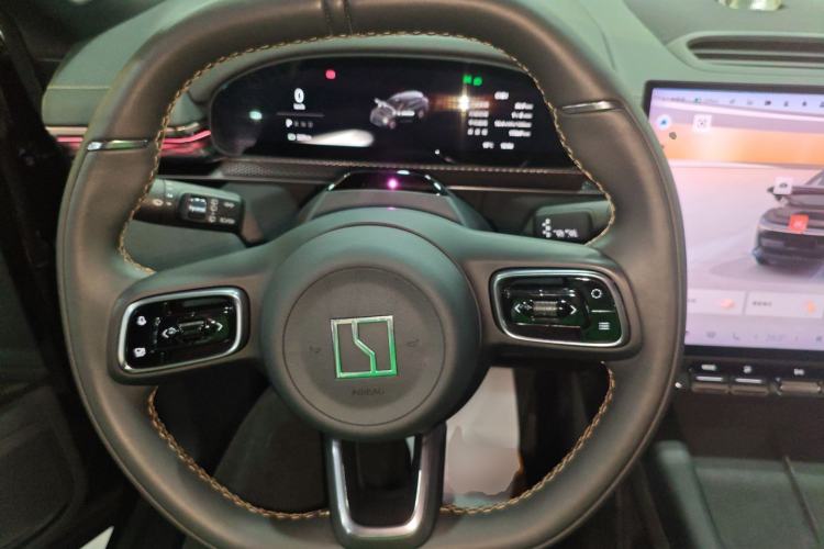 Used Zeekr 7X 2025 100 kWh Long-Range Rear-Wheel Drive with Intelligent Driving Features
