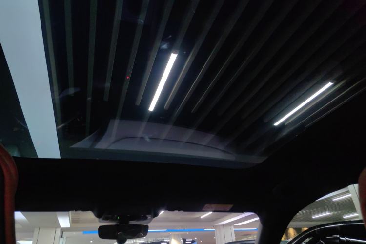 Used Porsche Taycan 2022-Year Updated Taycan