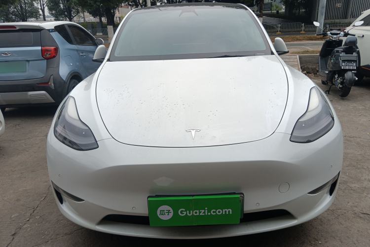 Used Tesla Model Y 2021 Long-Range All-Wheel-Drive Version