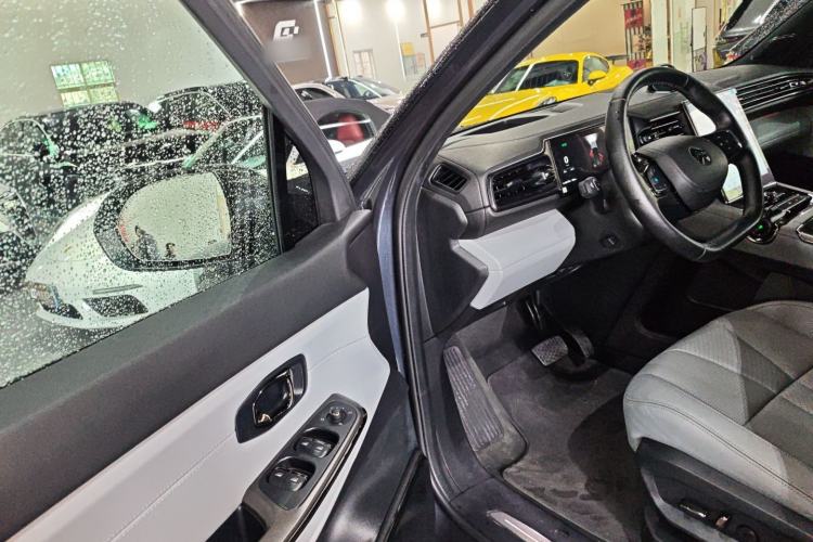 TDK.VehicleDetails.img