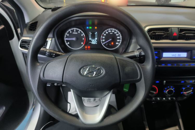 Used Hyundai Verna 2017 1.4L Manual Refreshed Version China V Standard
