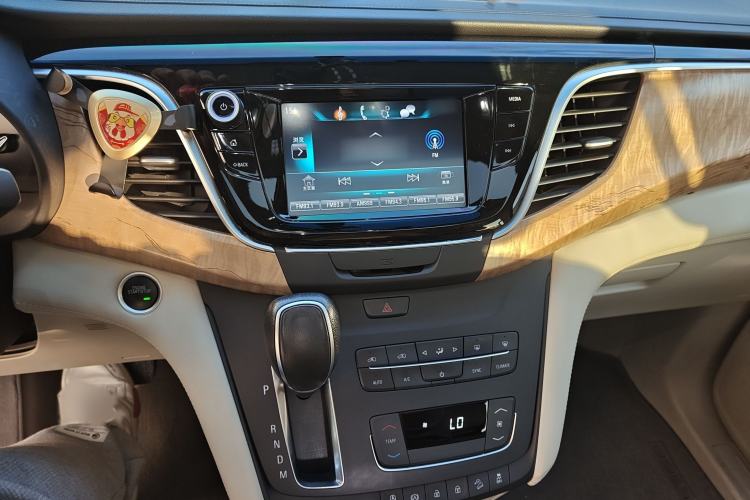 Used Buick GL8 2017 ES 28T Comfort Model China V Standard