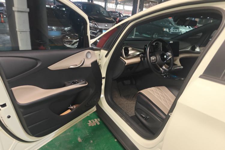 Used BYD Dolphin 2021 405 km Fashion Edition
