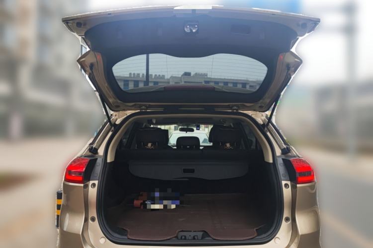 Used Geely Auto Emgrand X7 Sport 2016 2.0L Manual Smart Connect Version