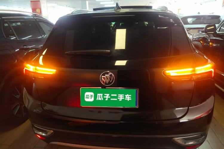 Used Buick Envision 2022 Encore S 552T Two-Wheel-Drive Luxury Model
