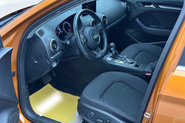 Used Audi A3 2014 Limousine 35 TFSI Automatic Fashion Model
