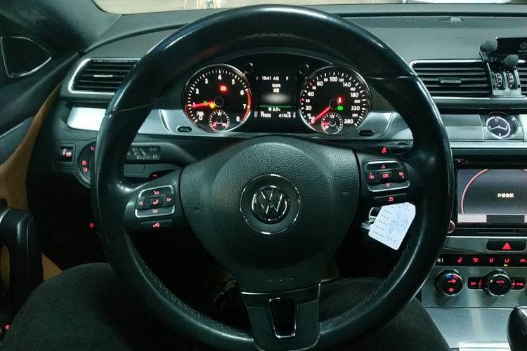 Used Volkswagen FAW-Volkswagen CC 2015 2.0 TSI Ultimate Model
