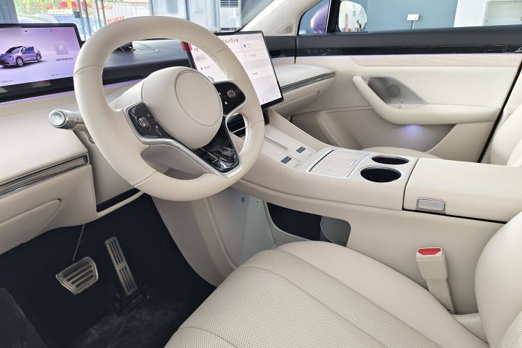 Used Hima Luxeed R7 2025 Range-Extended Version 251 km Max
