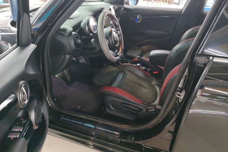 Used  MINI 2017 2.0T COOPER S Racing Enthusiast Five-Door Edition
