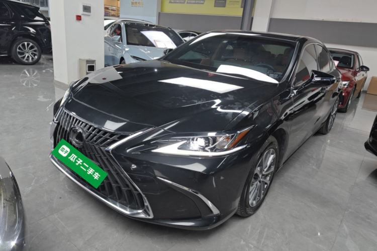 Used Lexus ES 2023 200 Excellence Edition