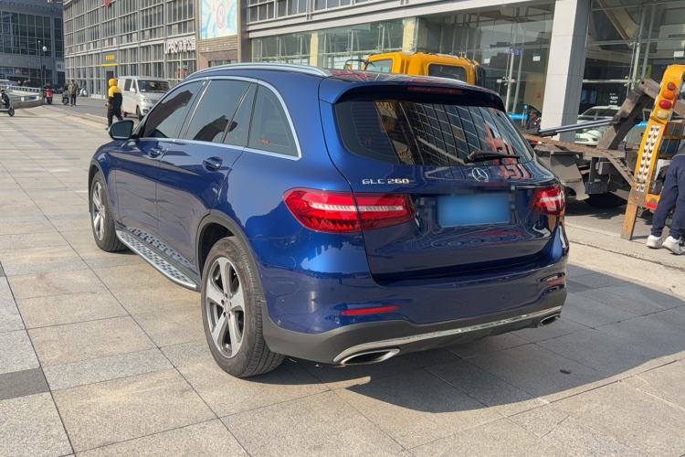 Used Mercedes-Benz GLC 2017 GLC 260 4MATIC Luxury Model
