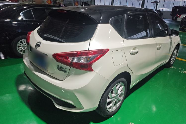 Used Nissan Tiida 2021 1.6L CVT Cool Edition
