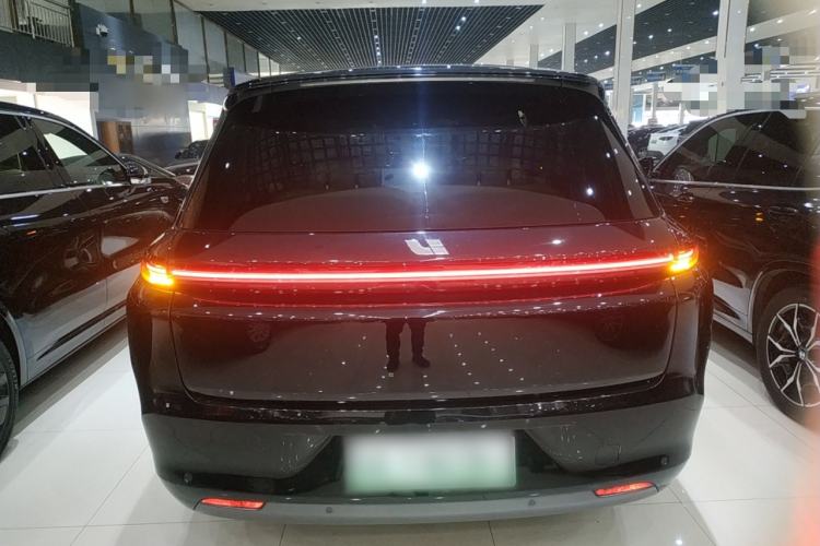 Used Li Auto L8 2023 Pro Model
