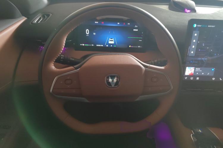 Used Changan UNI-Z New Energy 2024 Blue Whale Smart Electric iDD 125km Excellence Model
