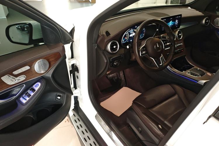 Used Mercedes-Benz GLC 2021 GLC 300 L 4MATIC Dynamic Model
