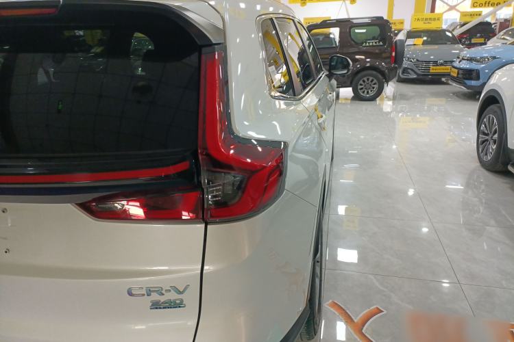 Used Honda CR-V 2023 240TURBO Two-Wheel Drive Deluxe Edition 7 Seats