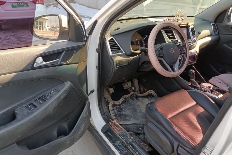 Used Hyundai Tucson 2015 1.6T Dual-Clutch Two-Wheel-Drive Smart Model