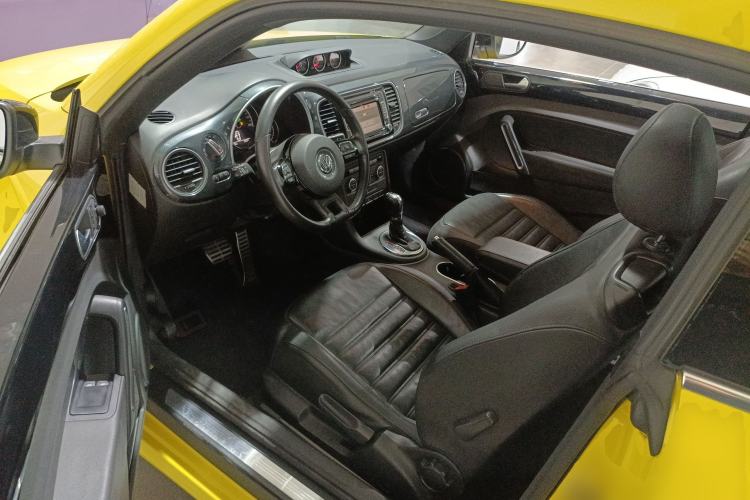 Used Volkswagen Beetle 2013 1.4TSI Luxury Model
