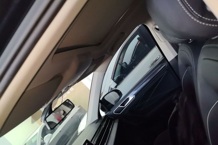 Used Volkswagen Tiguan L 2022 330TSI Automatic Two-Wheel Drive Smart Edition
