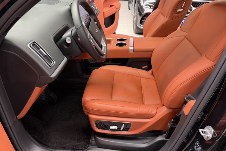 Used Li Auto L8 2023 Pro Model
