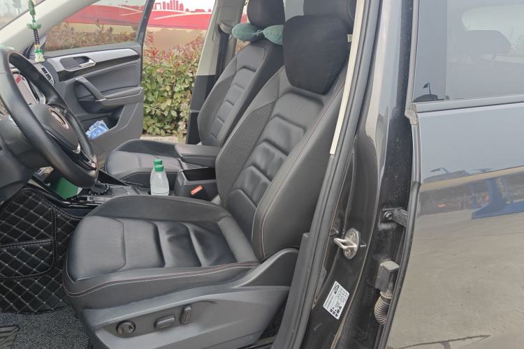 Used Volkswagen Tayron 2020 330TSI Two-Wheel Drive Luxury Smart Connectivity Version