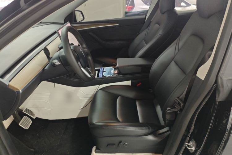 Used Tesla Model Y 2021 Long-Range All-Wheel-Drive Version 3D7