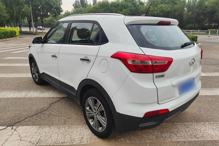 Used Hyundai ix25 2015 1.6L Automatic Two-Wheel Drive Smart GLS Trim
