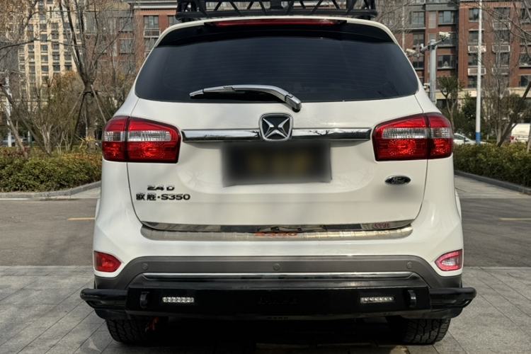 Used JMC Yusheng S350 2014 2.4T Automatic 2WD Diesel Luxury Version with Sunroof 7 Seats
