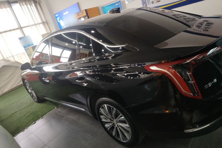 Used Hongqi E-QM5 2022 431 km Charge & Enjoy Edition