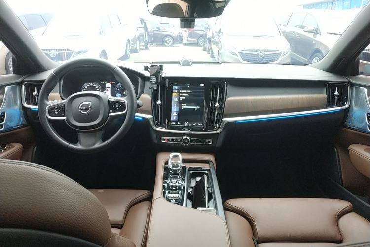Used Volvo S90 2021 B5 Zhiyuan Luxury Edition