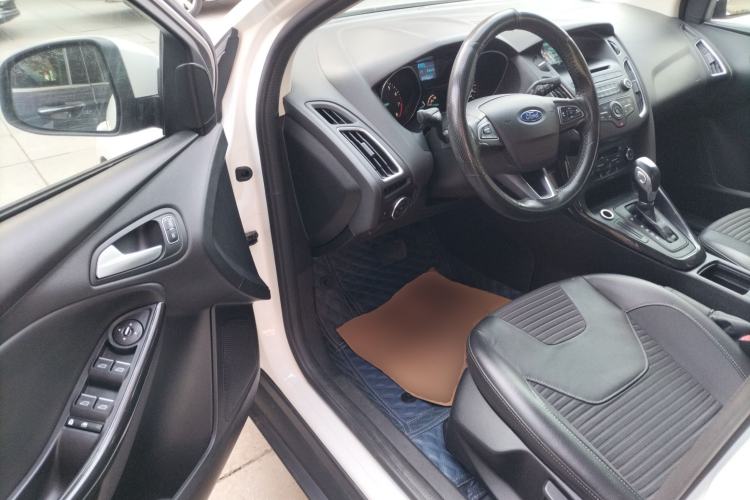 Used Ford Focus 2015 Sedan 1.6L Automatic Trend Model
