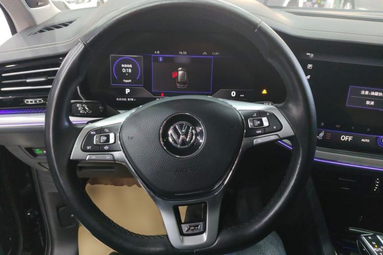 Used Volkswagen Touareg 2019 3.0 TSI Prestige Version China VI Standard
