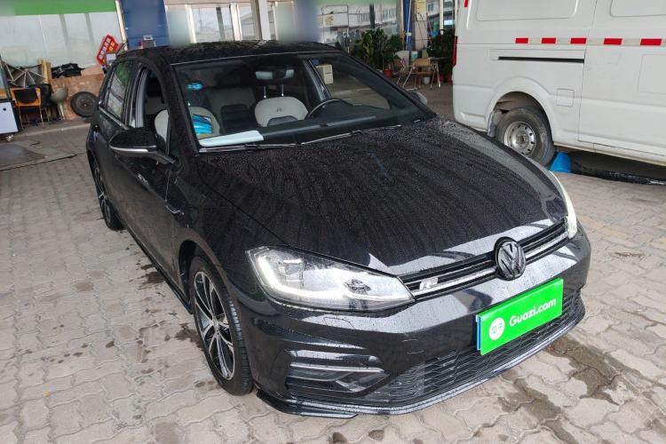 Used Volkswagen Golf 2018 280TSI Automatic R-Line Model
