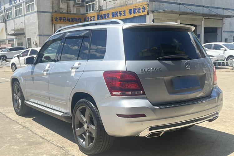 Used Mercedes-Benz GLK-Class 2013 GLK 300 4MATIC Dynamic Sunroof Model