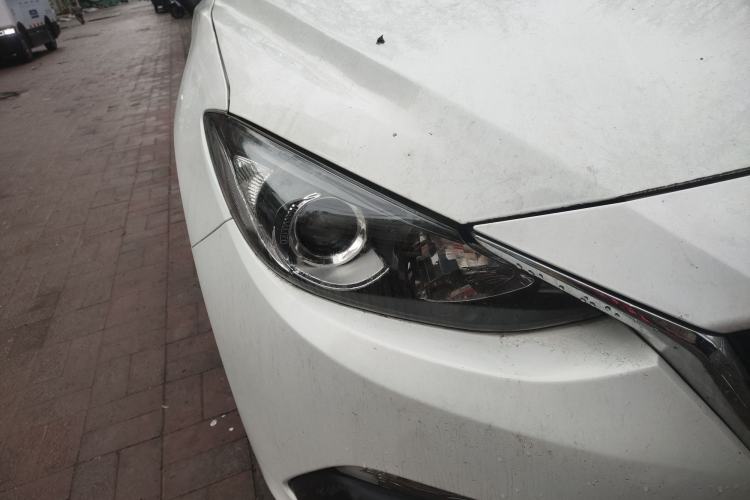 Used Mazda Mazda 3 Axela 2014 Sedan 1.5L Manual Comfort Model