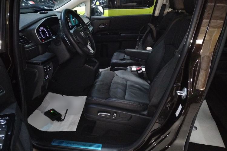 Used Honda Elysion 2024 2.0L eHEV Luxury Edition