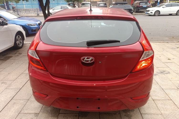 Used Hyundai Verna Ray 2016 1.4L Automatic Leading-Edge GLX
