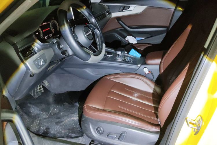 Used Audi A4L 2018 30th Anniversary Edition 40 TFSI Trendy Model
