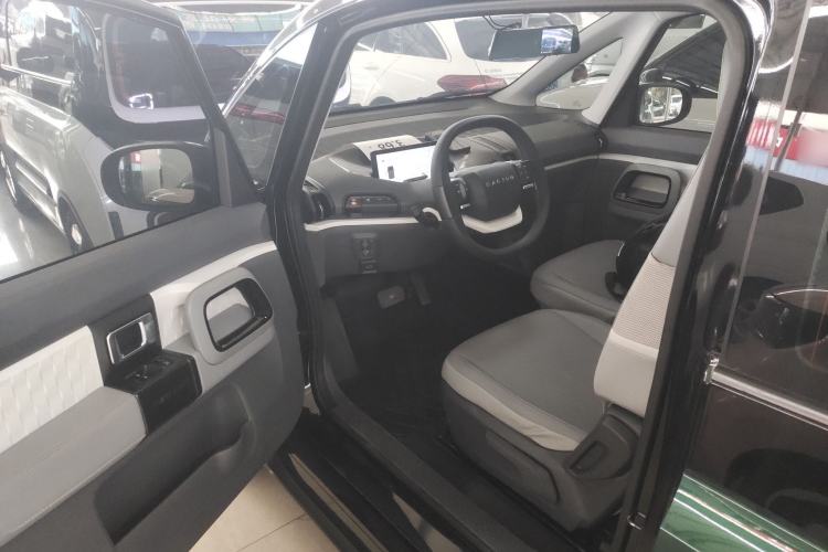 Used Baojun KiWi EV 2022 Artist Lite Edition Lithium Iron Phosphate
