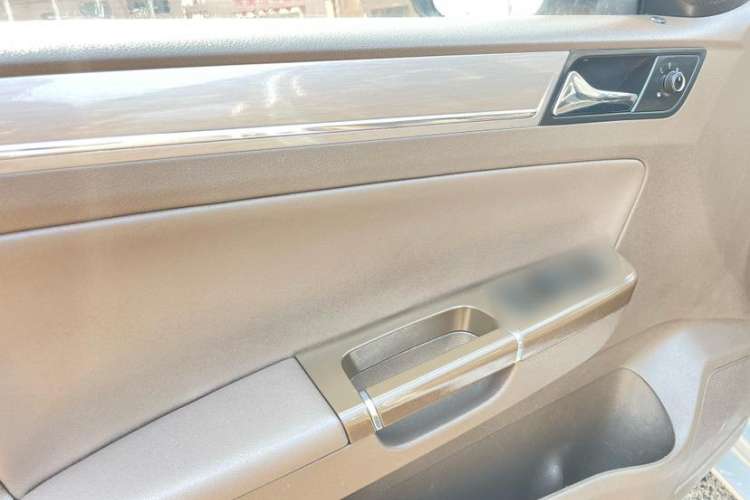 Used Volkswagen Bora 2014 1.6L Manual Comfort Model
