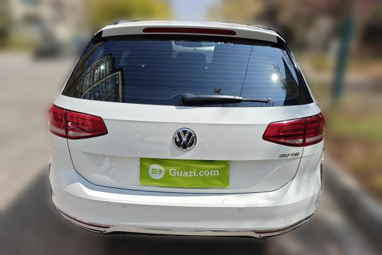 Used Volkswagen Variant 2017 380TSI Two-Wheel Drive Comfort Edition
