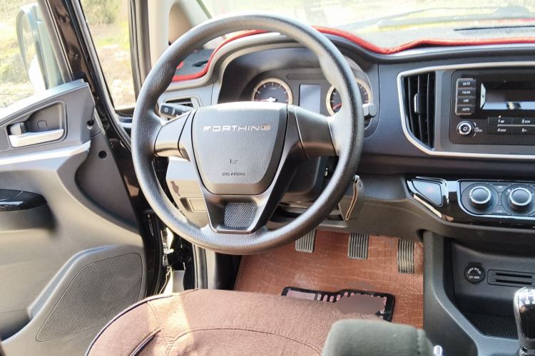 Used FORTHING Lingzhi 2022 Striving Version M5L 1.6L Base Model 9-Seater