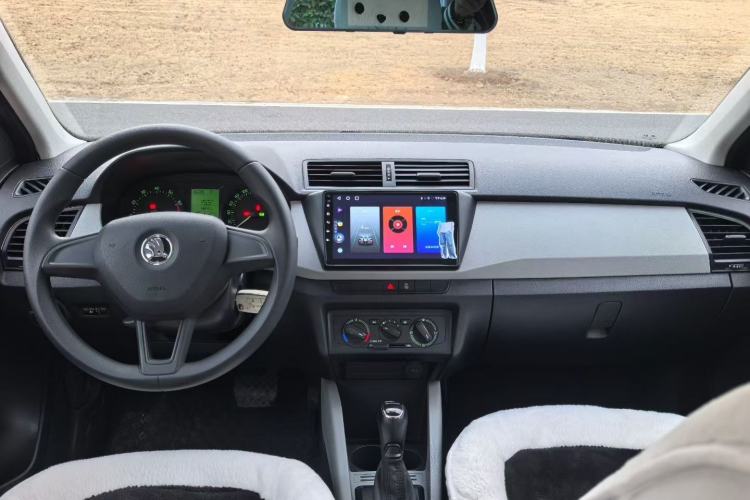 Used Skoda Fabia 2016 1.4L Automatic Car Enjoy Edition