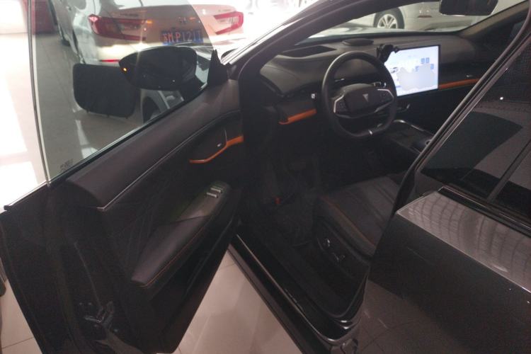 Used  S07 2024 215Max Range-Extended Version
