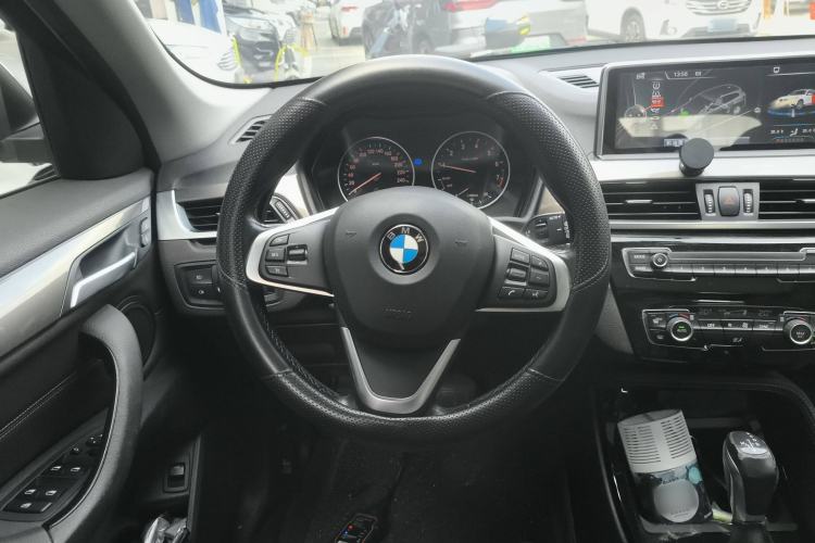 Used BMW X1 2018 sDrive18Li Luxury Model
