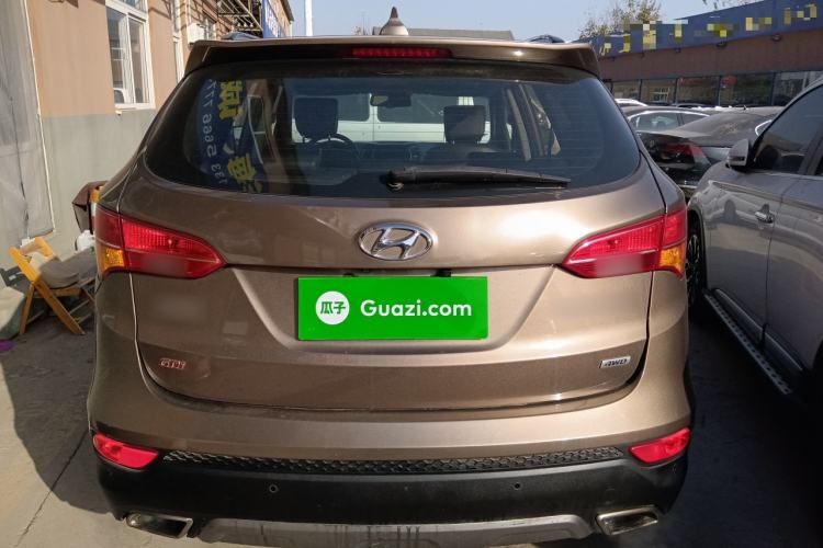 Used Hyundai Santa Fe 2015 2.4L Automatic All-Wheel Drive Smart Version 5 Seats