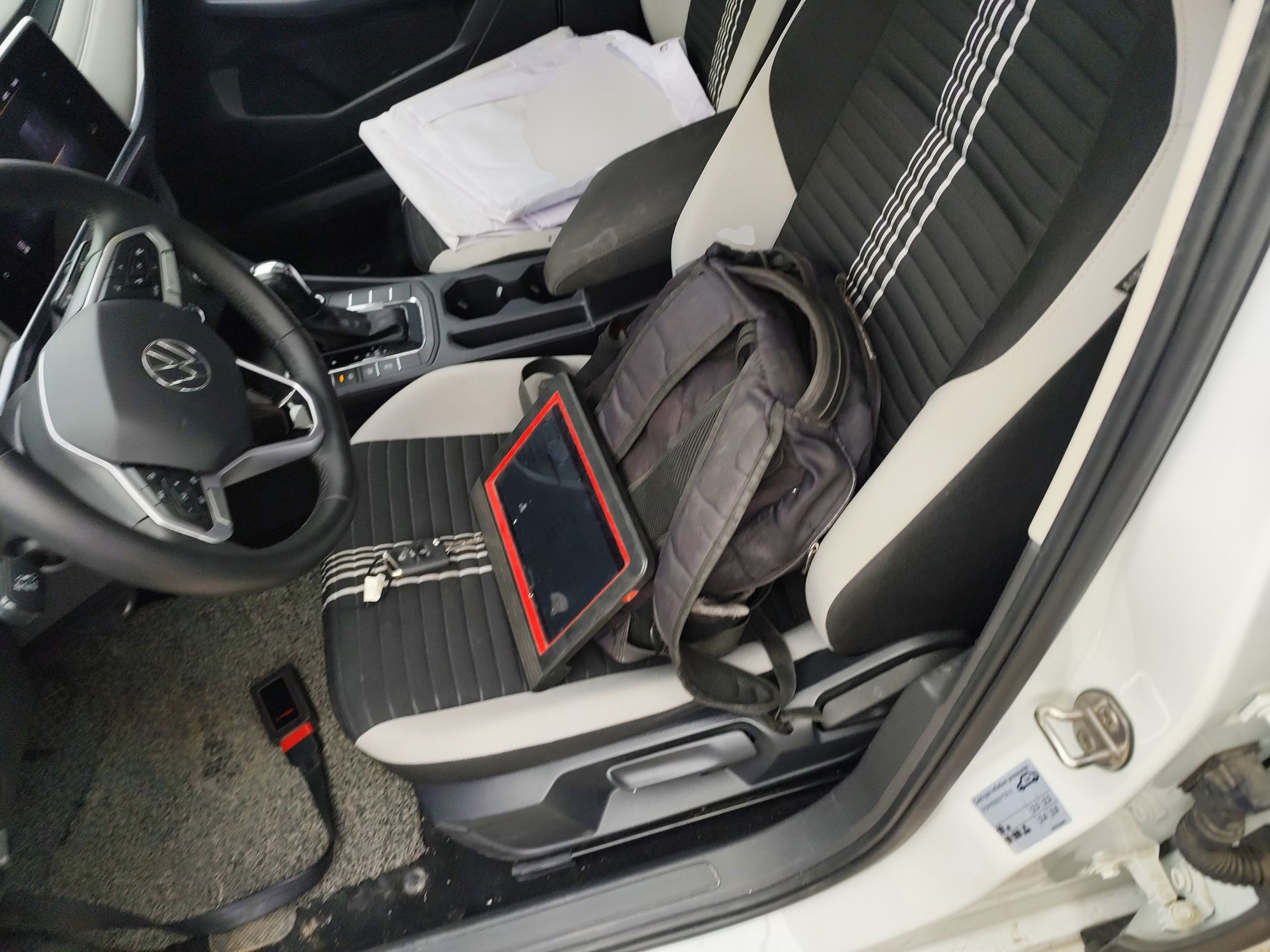 Переднее сиденье в автомобиле