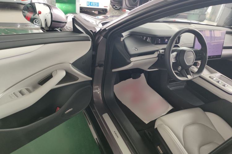 Used  SU7 2024 Rear-Drive Long-Range Intelligent Driving Version
