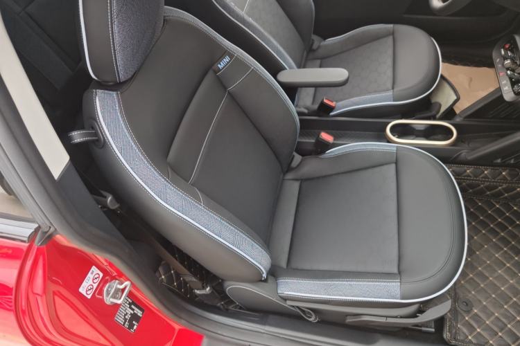 Used  Electric MINI COOPER 2024 456km COOPER E Classic Edition