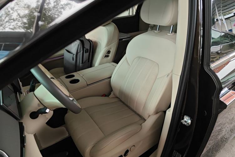 Used VOYAH Dream 2025 PHEV Four-Wheel Drive Prestige Kunpeng Edition